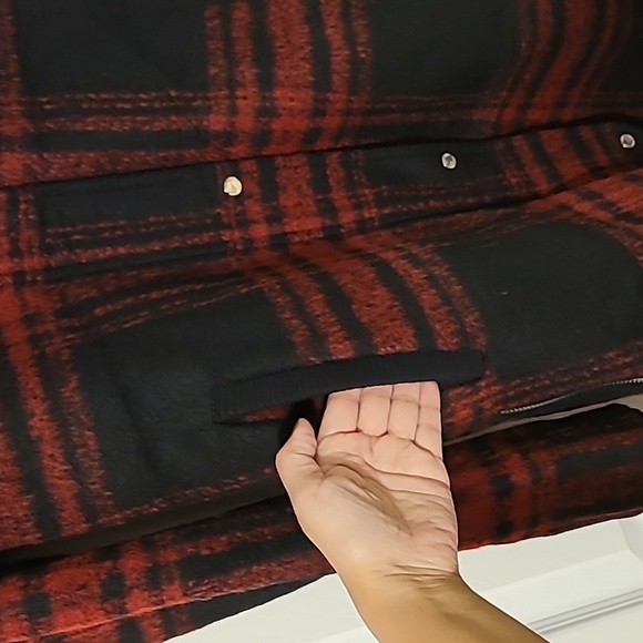 New Vince Camuto red and black plaid wool coat - Picture 3 of 16